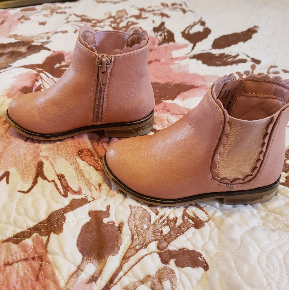 Cat &Jack toddler girl booties